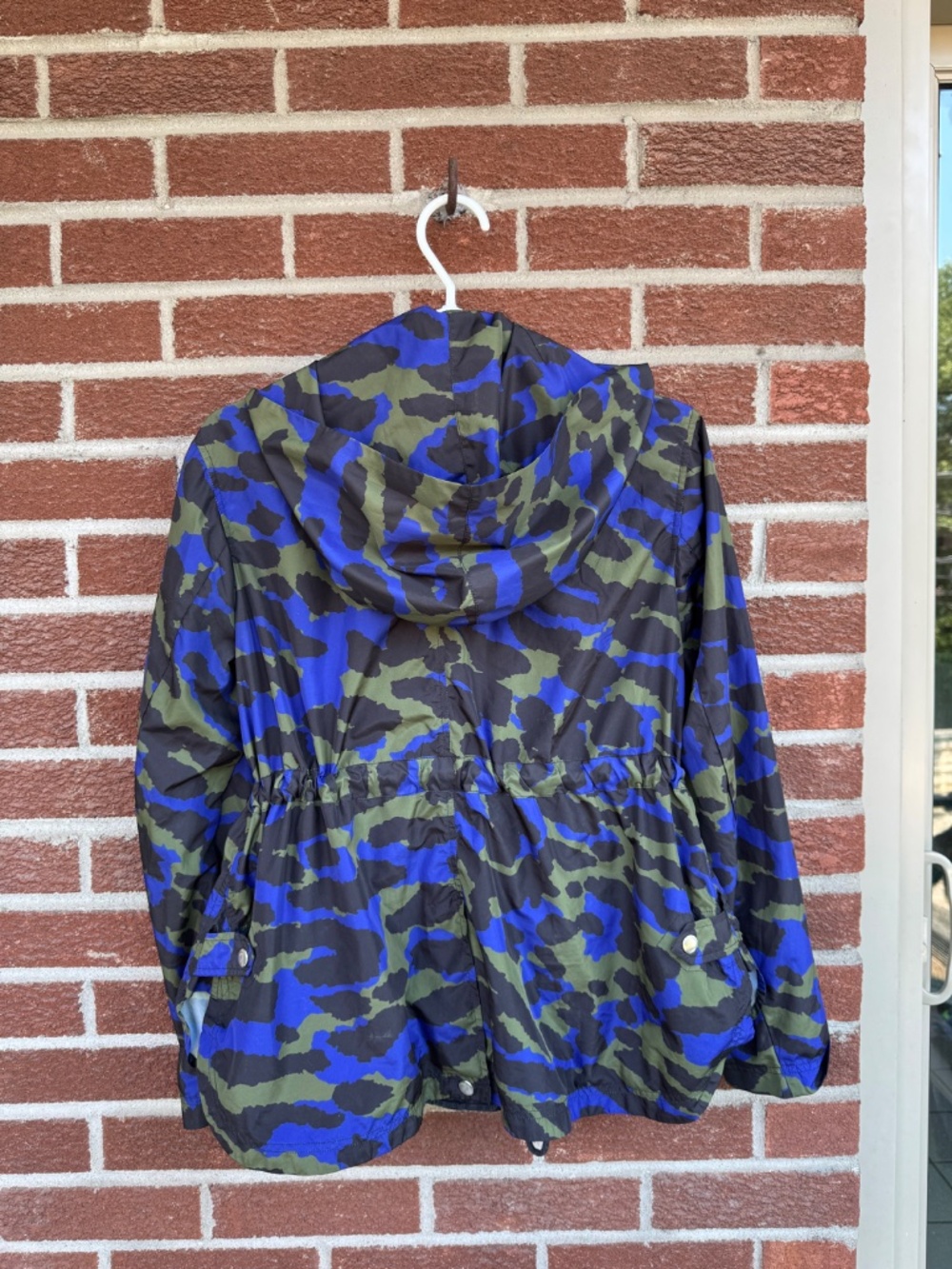 SONIA Rain Jacket - Picture 2 of 3
